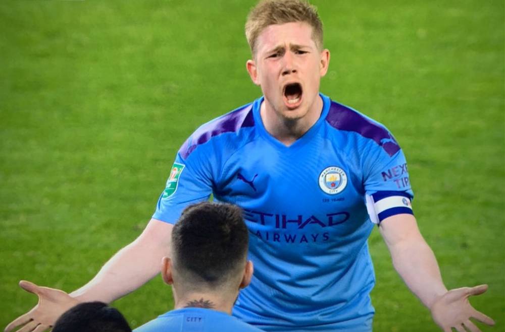 半场：热那亚1-1佛罗伦萨，厄斯蒂高破门，古德蒙德松点射