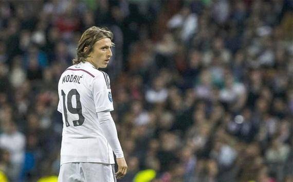 记者：不清楚利物浦是否会提高报价，但斯洛特渴望得到伊萨克