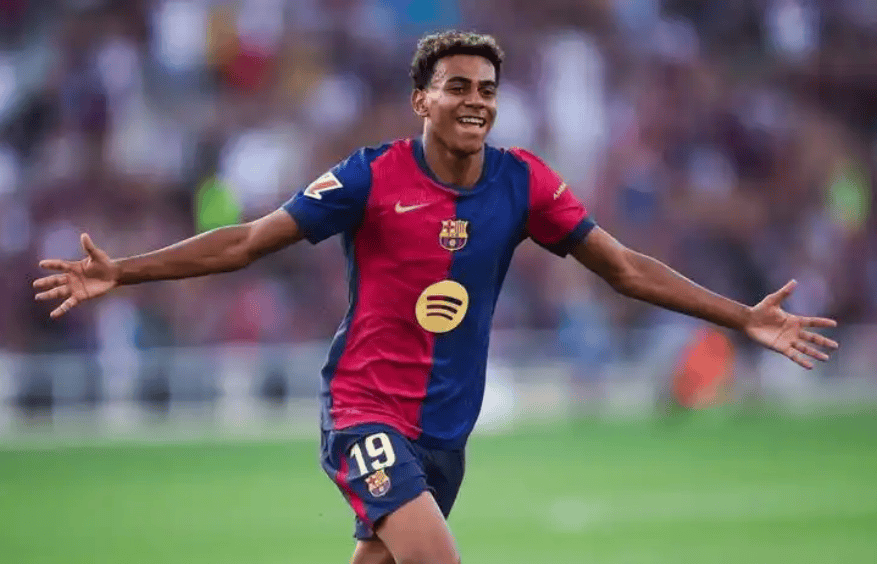 哈登率快船在常规赛中单挑魔术，连续4场得分超28分，但球队仍落后较大。