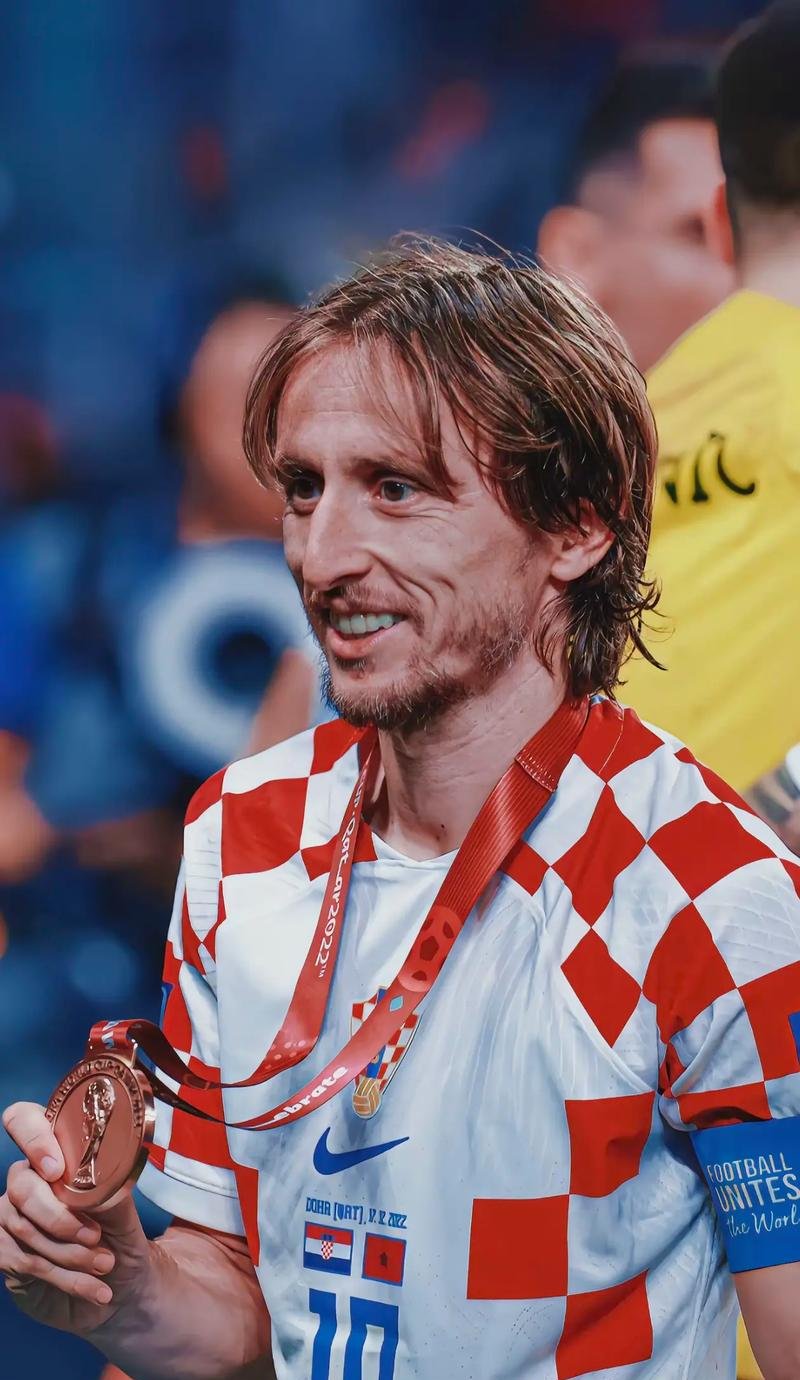 意甲英超两场焦点战，AC米兰和曼联都是大热门？小心冷门！