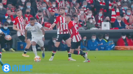 巴萨双喜！德容、费尔明重返训练场 弗利克迎战力增强