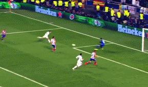 外媒：马拉多纳的宝马i8进行拍卖，起拍价1万欧元